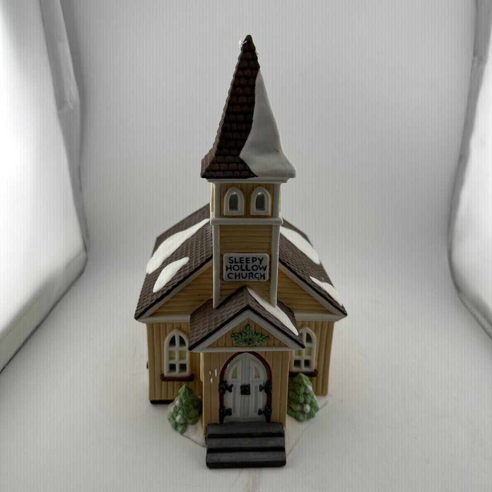 Dept 56 New England Village Sleepy Hollow Church 5955-2 Lighted